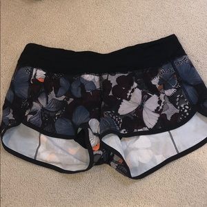 Lululemon speed up shorts 2.5”